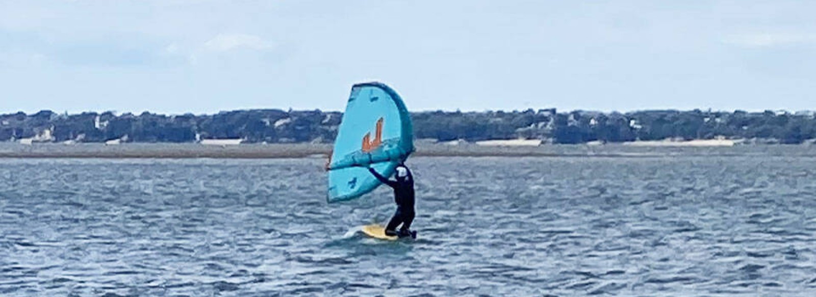 WINGFOIL AVEC H2AIR KITESCHOOL