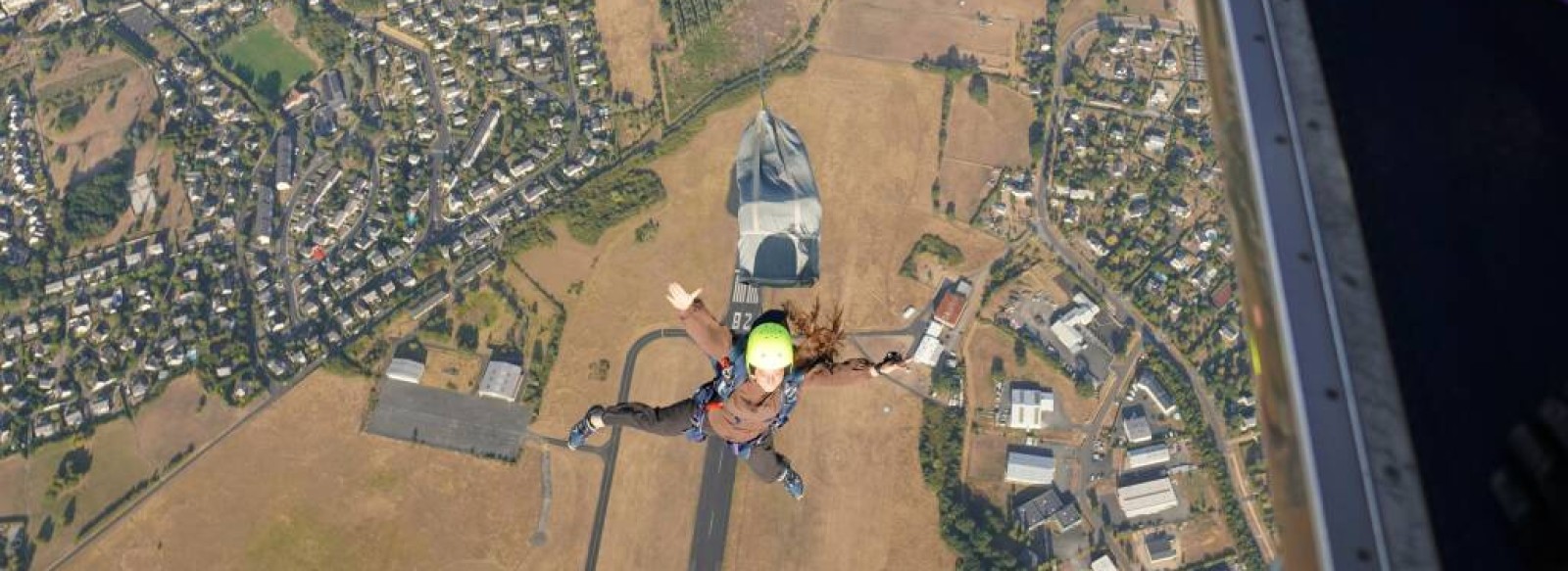 STAGE DE PARACHUTISME - CENTRE ECOLE DE PARACHUTISME SPORTIF