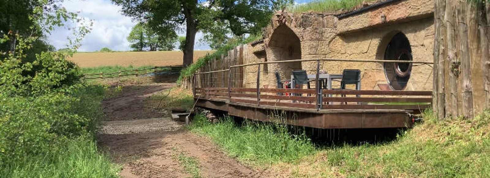 GITE INSOLITE TROGLOGITE L'ETANG D'EOLE