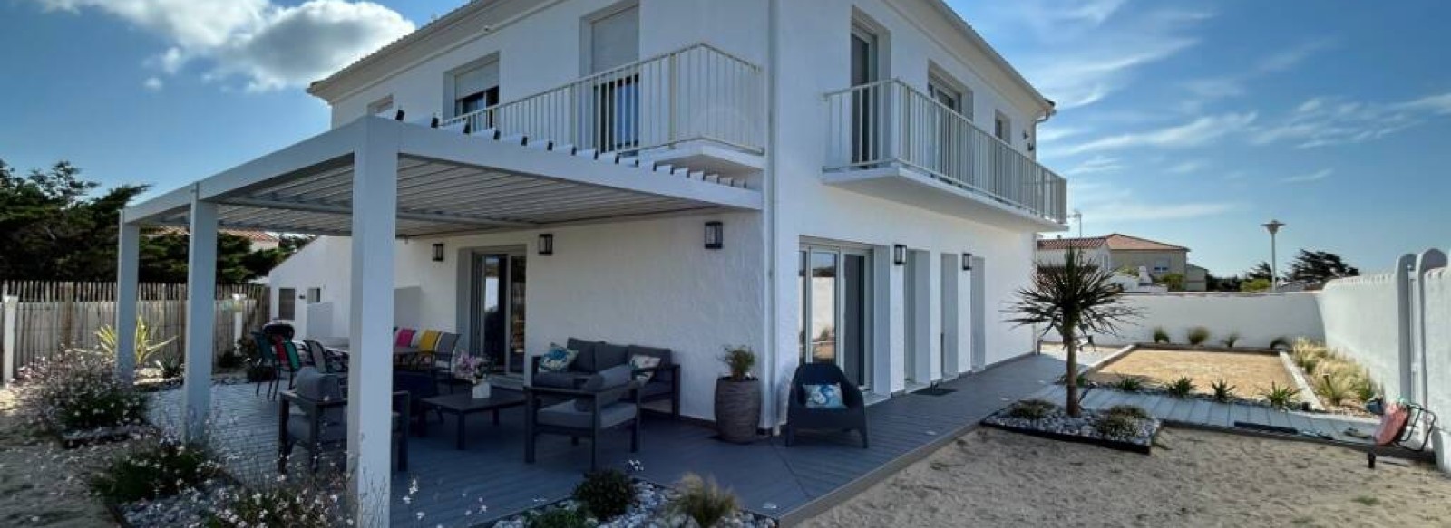 VILLA LES 4 VENTS AVEC SPA, HAMMAM, FACE A L'OCEAN SUR L'ILE DE NOIRMOUTIER