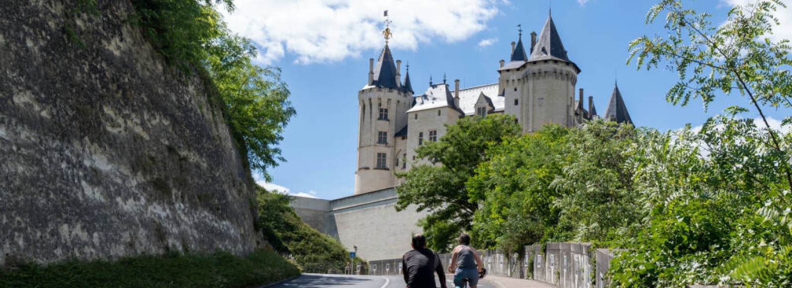 Boucle velo d'abbaye en chateaux