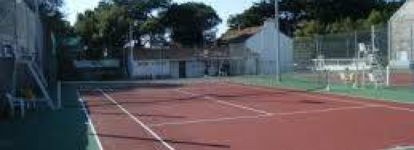 LOCATIONS DE COURTS DE TENNIS LA BERNERIE