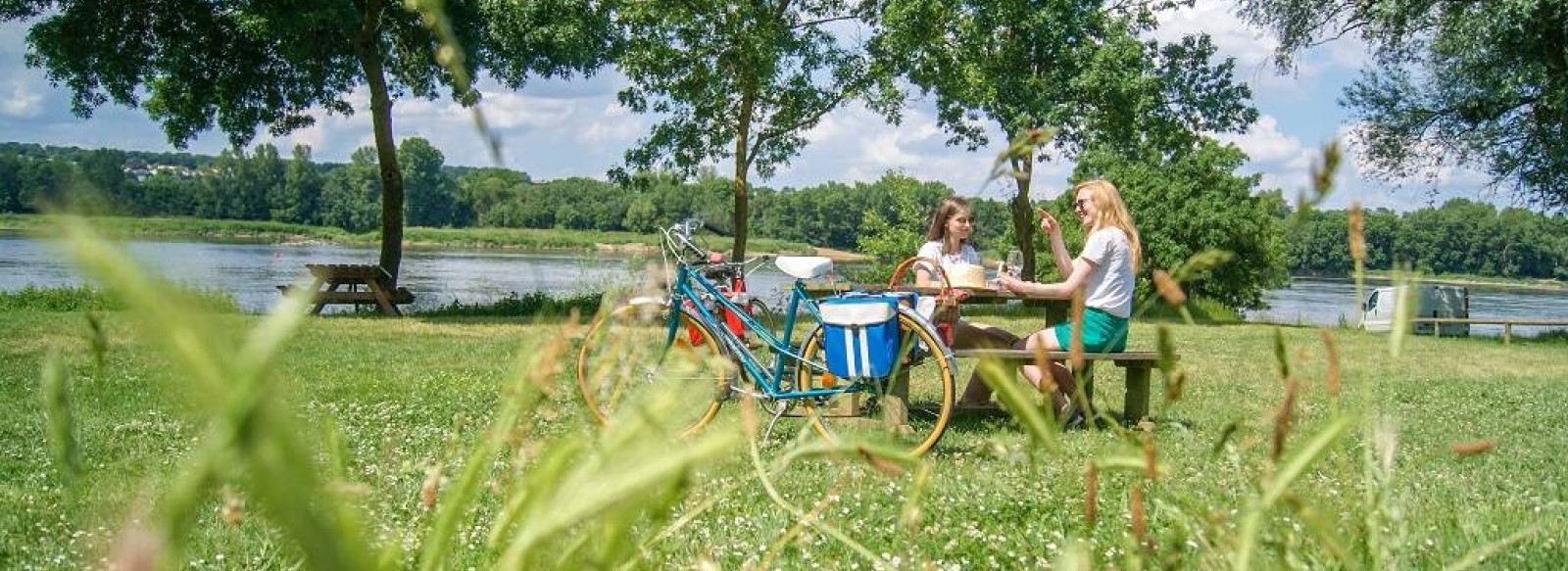 AIRE DE PIQUE-NIQUE ET ARRET VELO LE CUL DU MOULIN