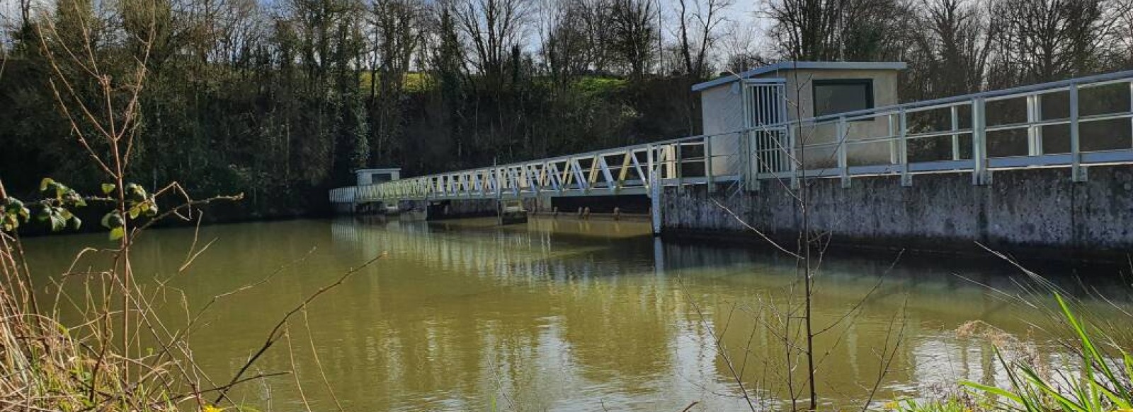 AIRE DE PIQUE-NIQUE -  LE BARRAGE