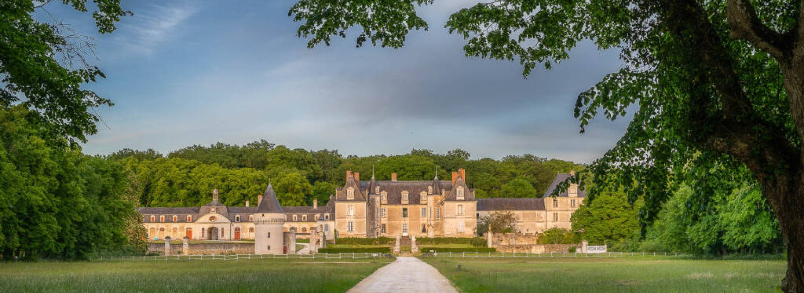 CHATEAU DE GIZEUX