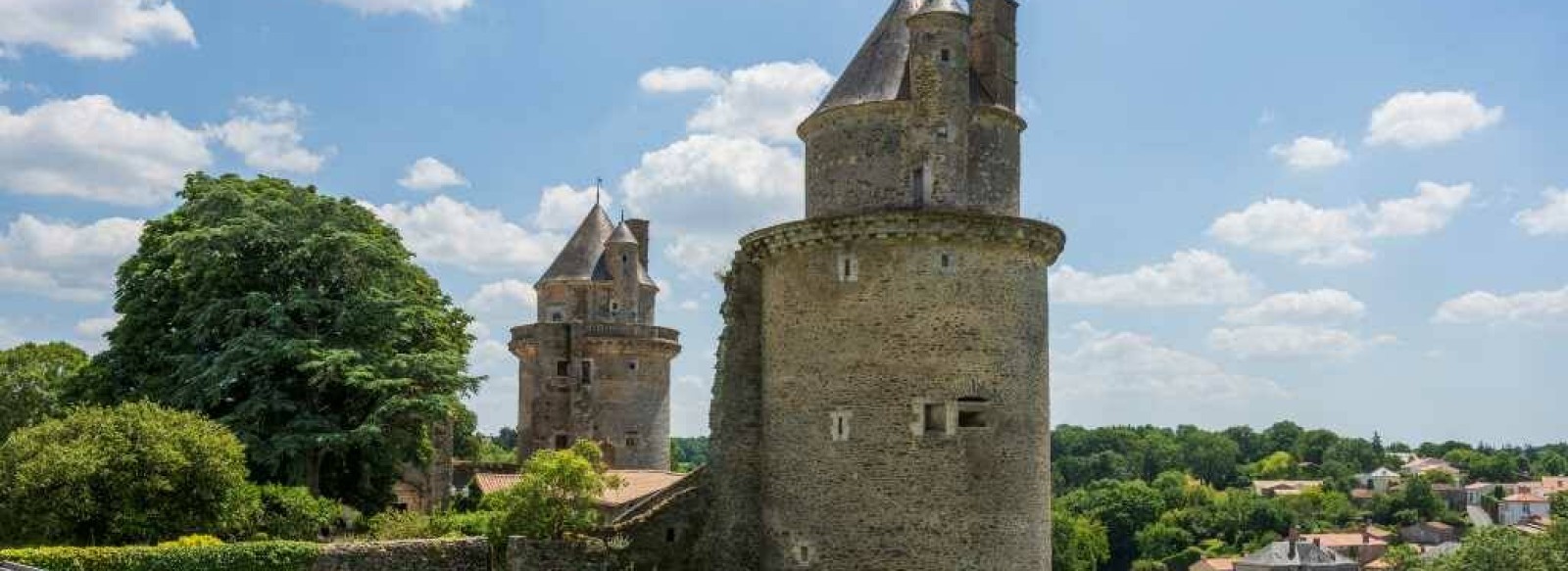 LE CHATEAU D'APREMONT