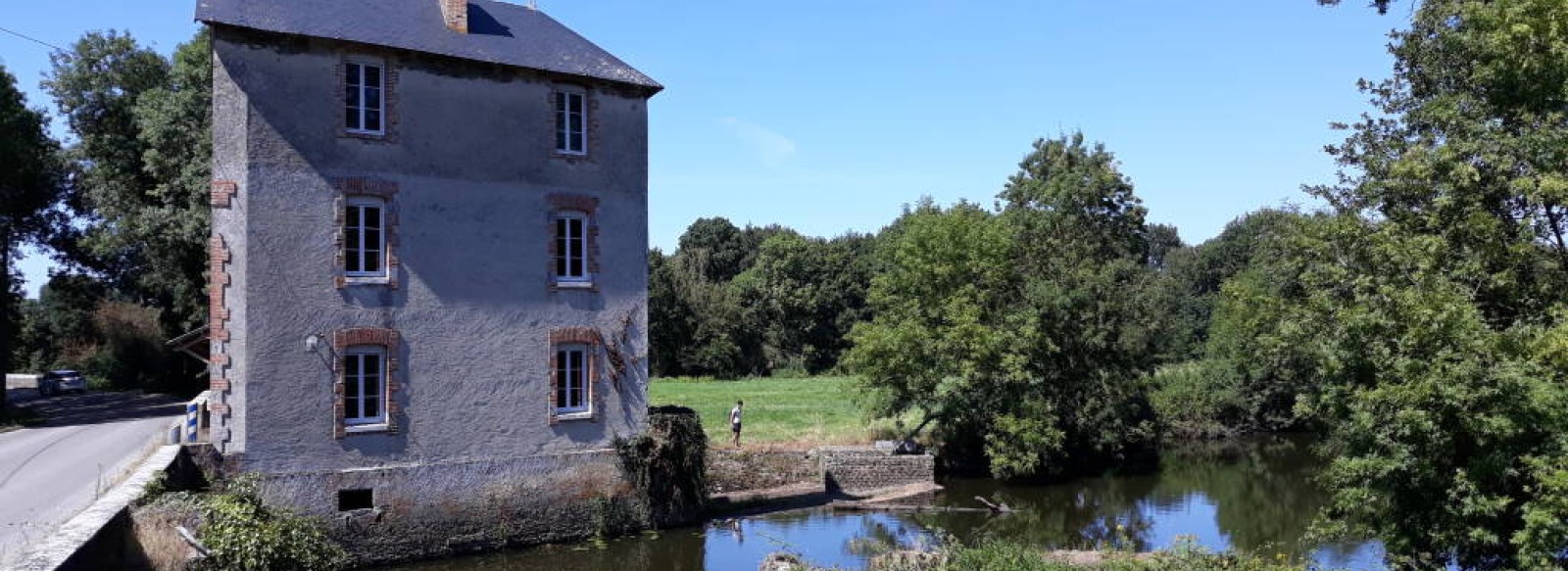 MOULIN A EAU DE DOLBEAU