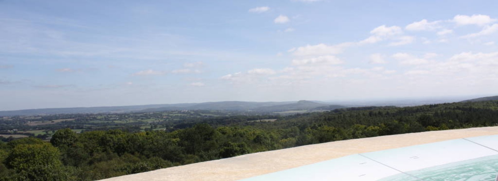 LE MONT DES AVALOIRS ET SON BELVEDERE